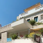 Ankora Makarska