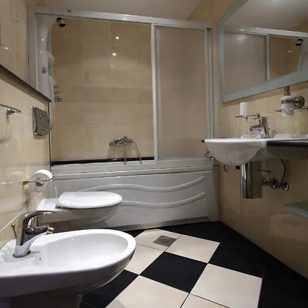 Ankora * Макарска